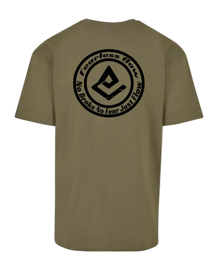 T-shirt kaki/olive oversize premium Fearless Flow pour rider VTT, freeride, vue de dos logo impression blanche.